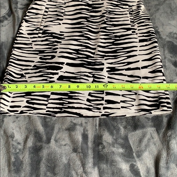 Trina Turk collection skirt - Picture 8 of 8